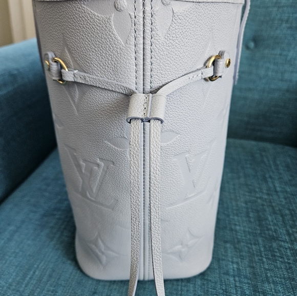 Louis Vuitton Empreiente Blue Neverfull Monogram Tote - Picture 4 of 15